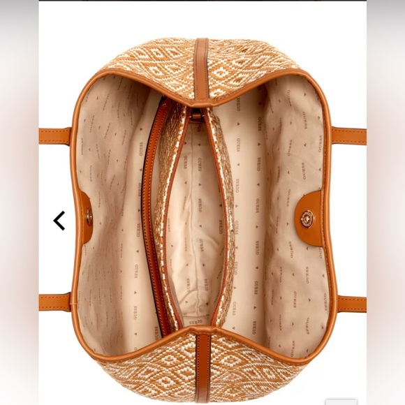 ✨✨NWT Guess Vikky Straw Tote Set✨✨ - Picture 13 of 13